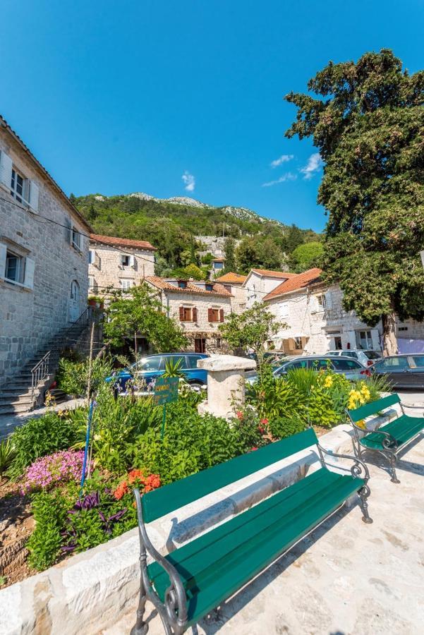 Charming Bohemian House In Perast Villa Kültér fotó