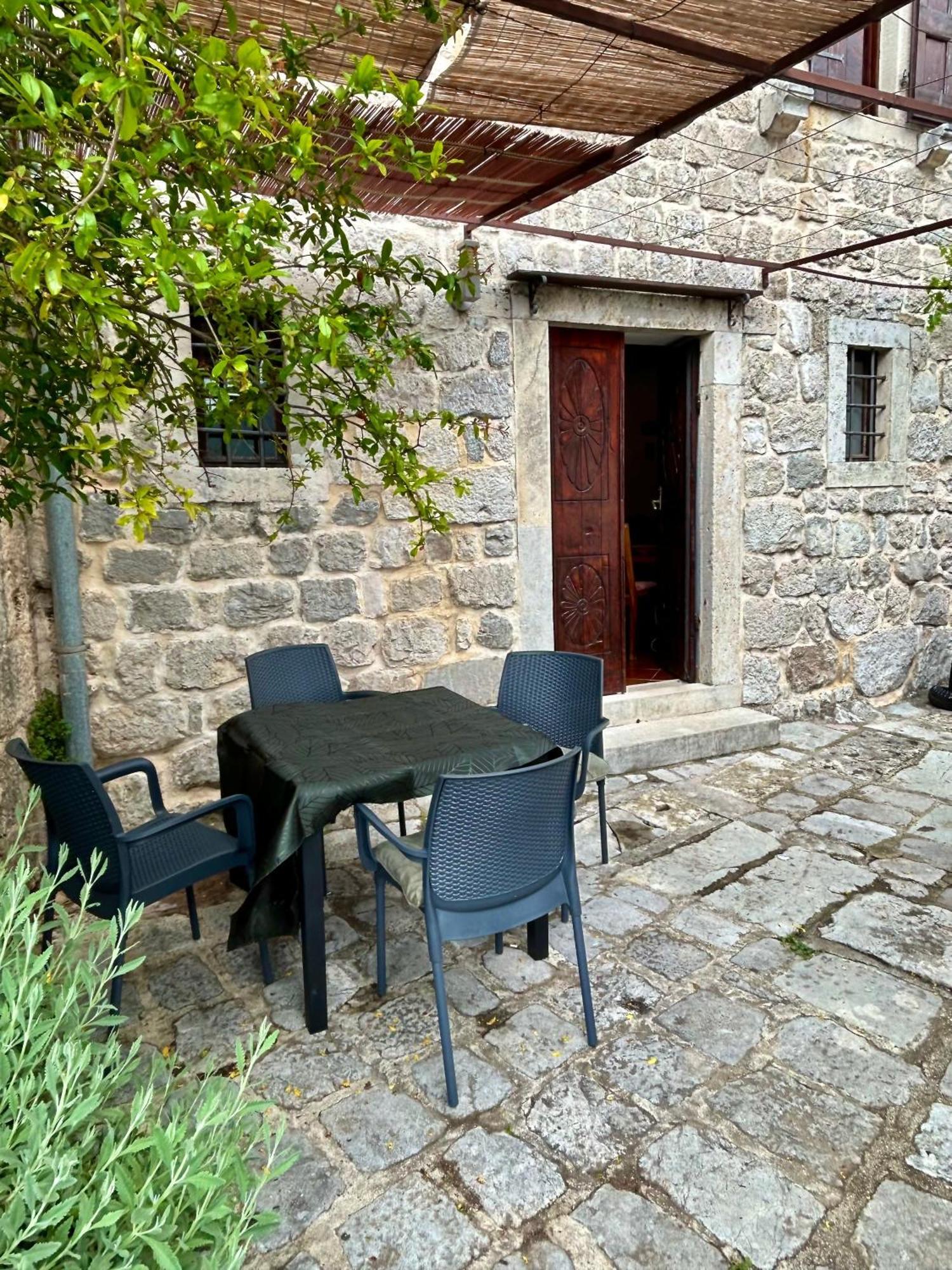 Charming Bohemian House In Perast Villa Kültér fotó